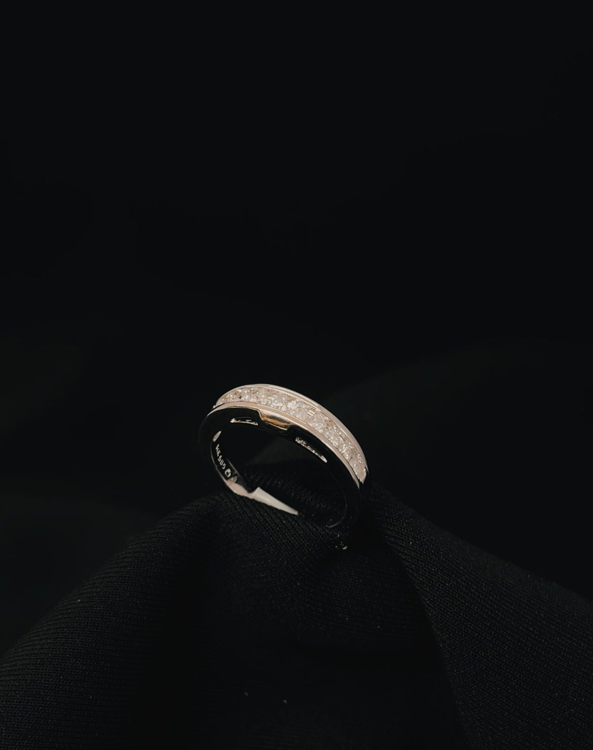 14k White Gold Natural Diamond Wedding band