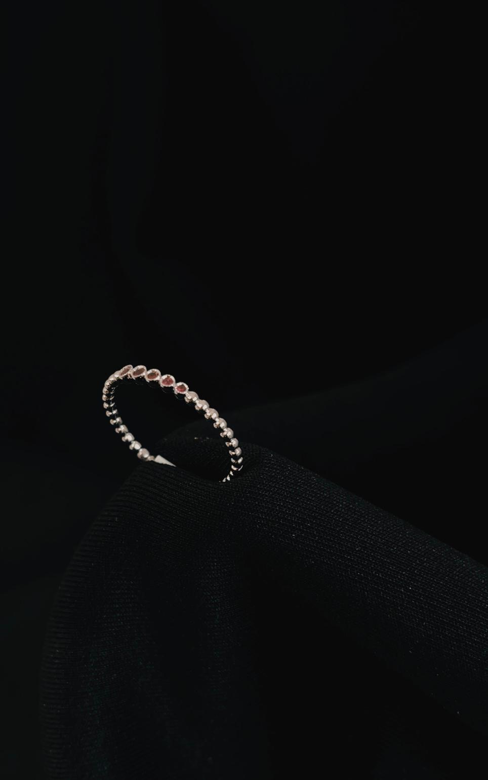 18k White gold Natural Ruby Ring