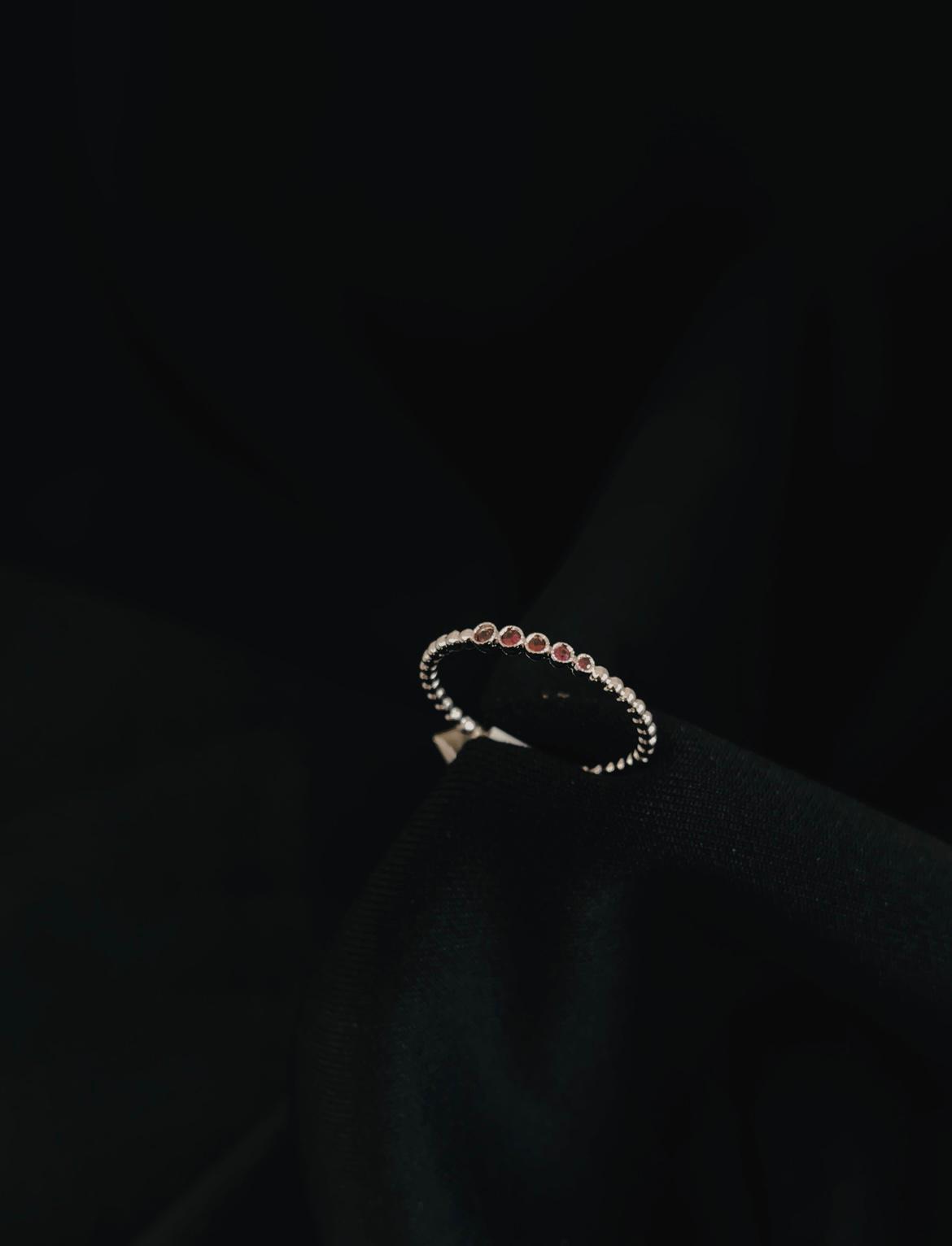 18k White gold Natural Ruby Ring