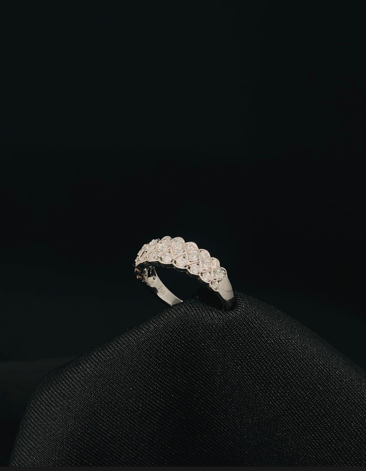 18k White Tree Rows Diamond Band