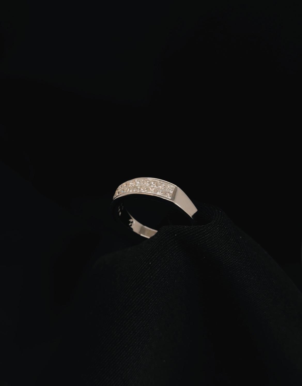 18kt White Gold Natural Diamond Men's Ring