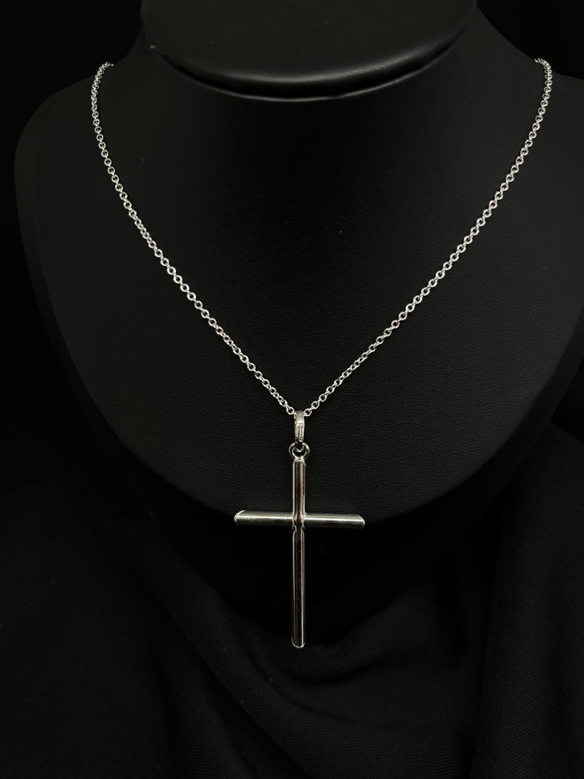 14k White Gold Cross Hollow