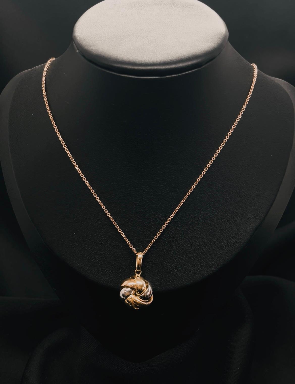 10K Three Tone Knot Pendent