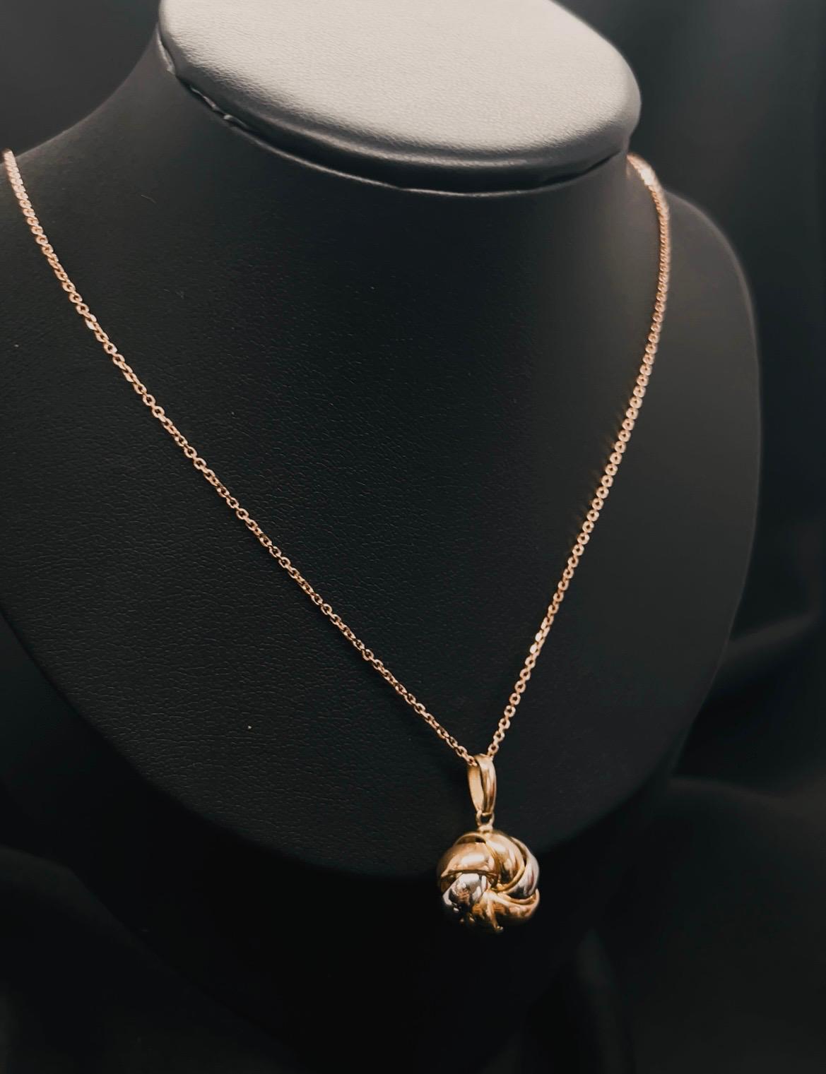 10K Three Tone Knot Pendent