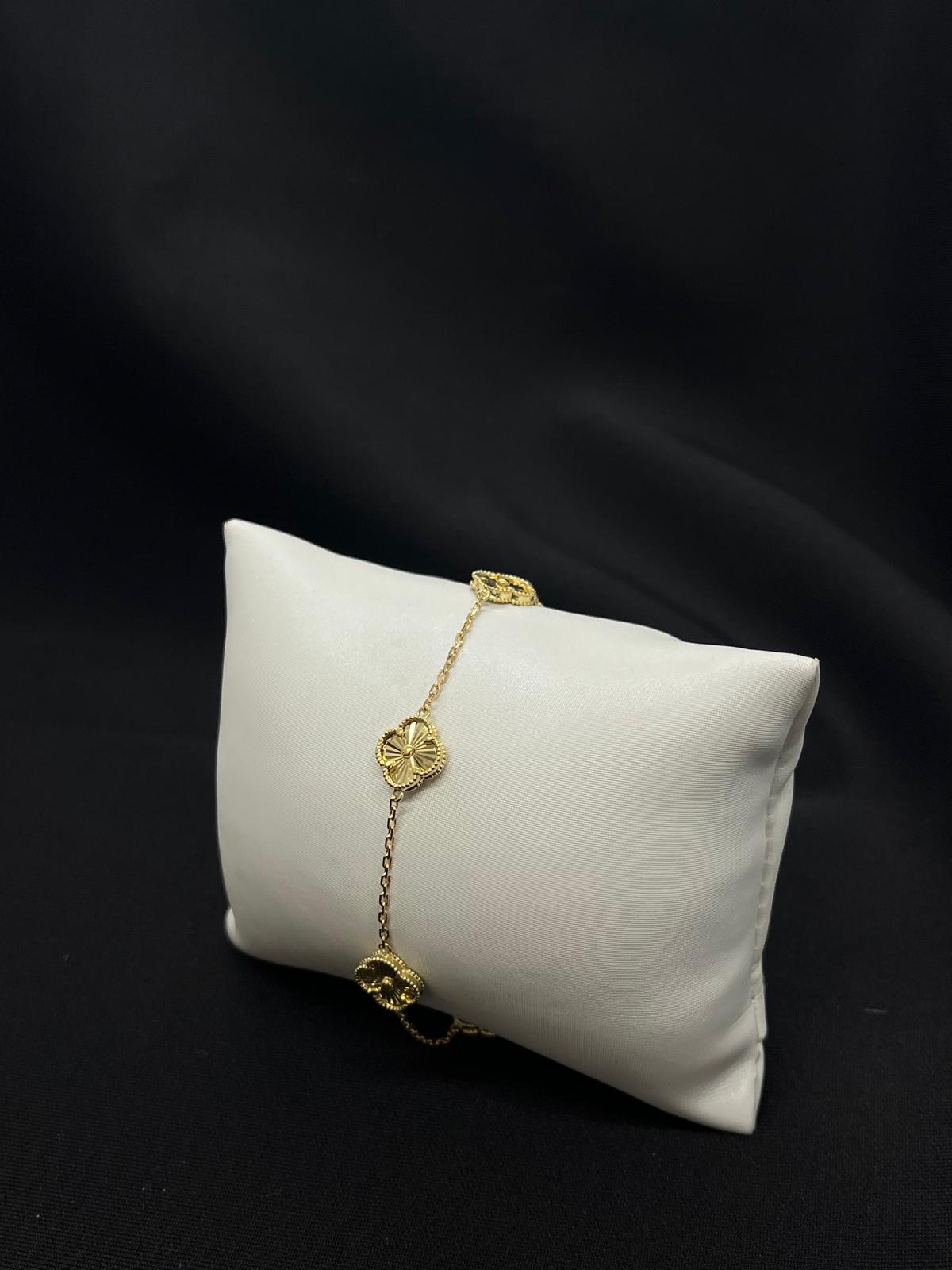 18kt Y/gold Van cleef bracelet