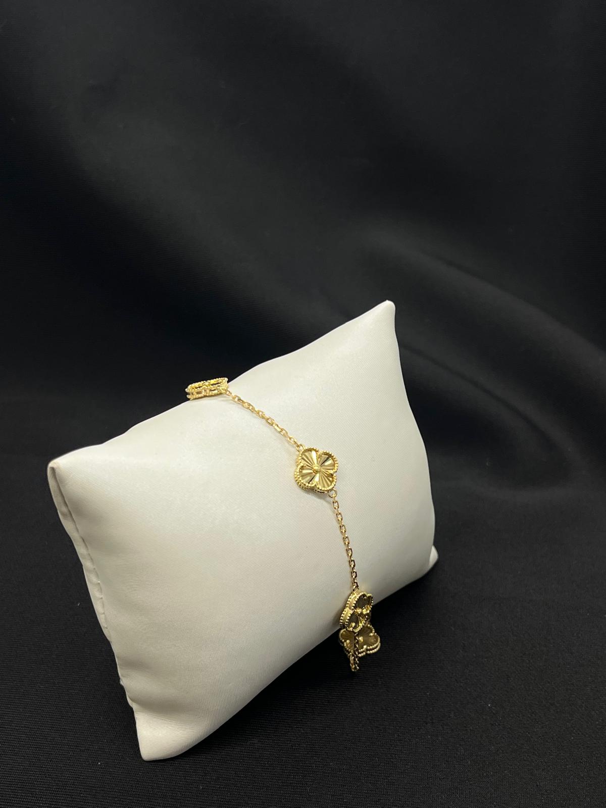 18kt Y/gold Van cleef bracelet