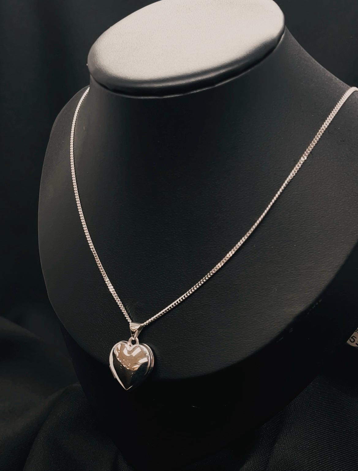 14K White Gold Heart Locket Pendent
