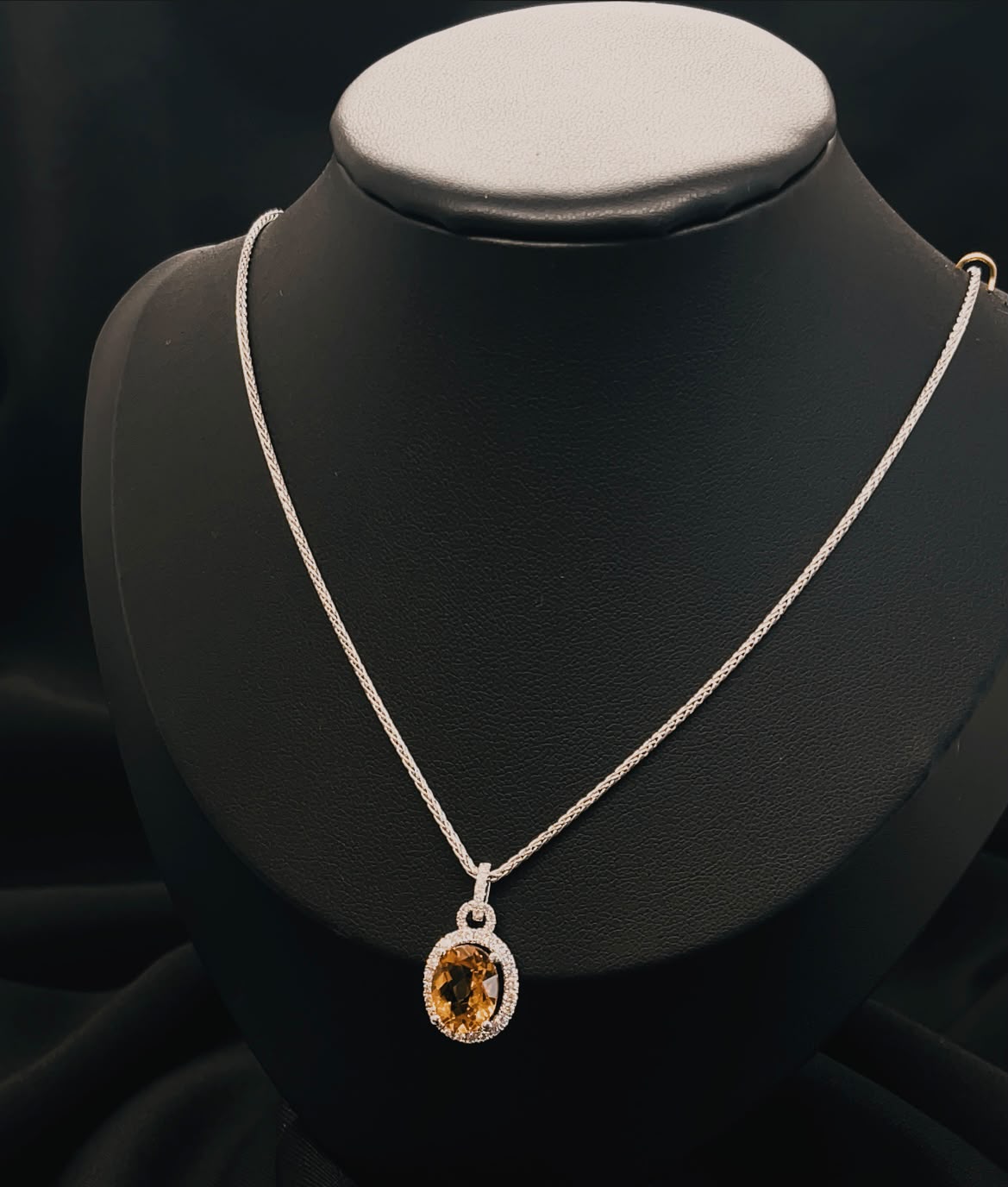 18k White gold Genuine Citrine & Diamond Neckless