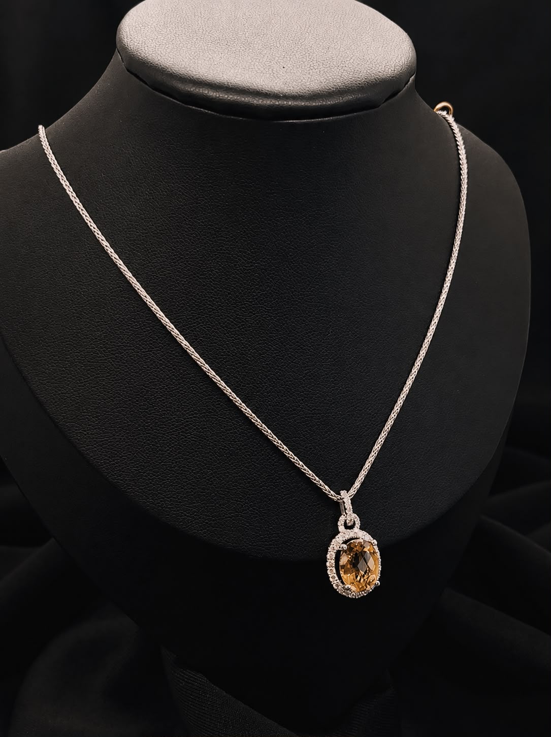18k White gold Genuine Citrine & Diamond Neckless
