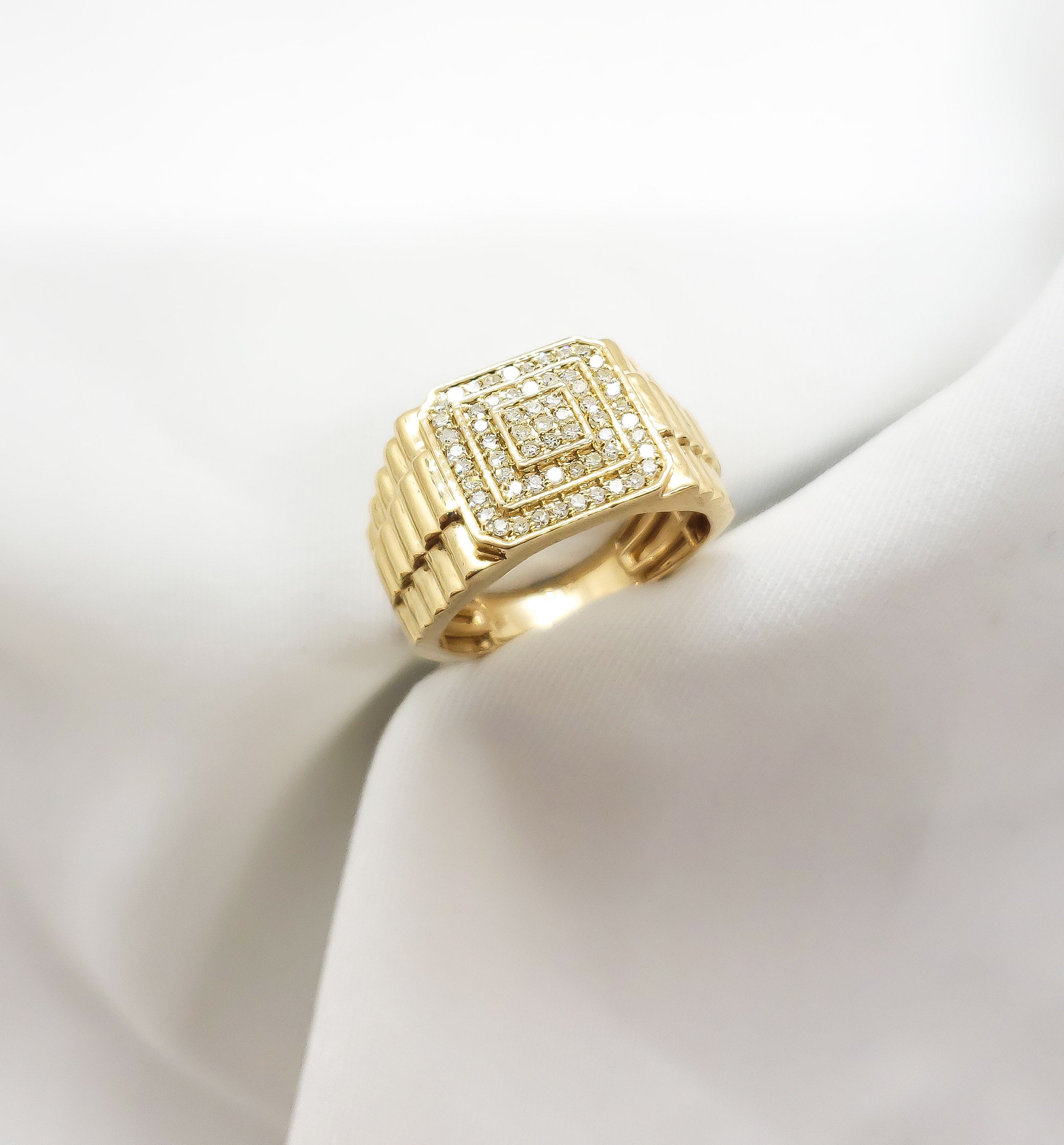 14k Yellow Gold Men's Natural Diamond Ring
