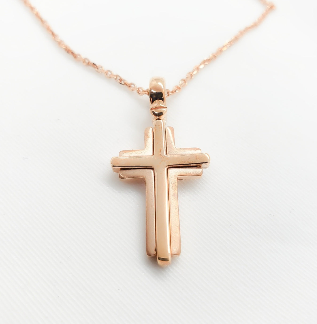 18kt. Rose Gold Matt Border Cross
